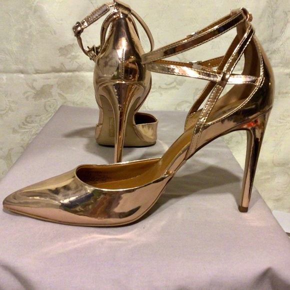 Ladies Heels by Halston. Vegan Leather Copper Color. - Picture 1 of 10
